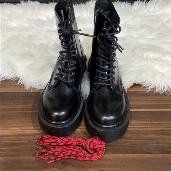 Jeffrey Campbell Sopas Lugged Platform Boot